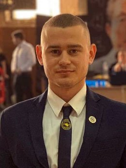 Максим Дегтяренко